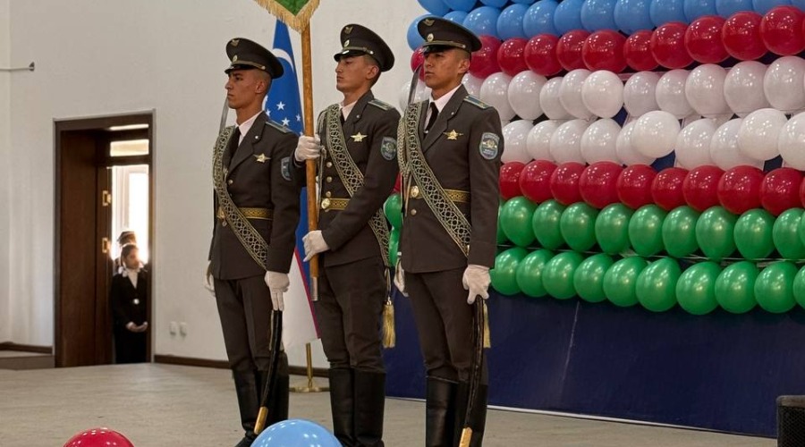 8-noyabrni keng nishonlash maqsadida o‘tkazilgan “Bir Vatan, bir el, bir bayroq!” nomli tantanali tadbirimiz yuqori saviyada, mazmunli va ko‘tarinki ruhda o‘tdi.