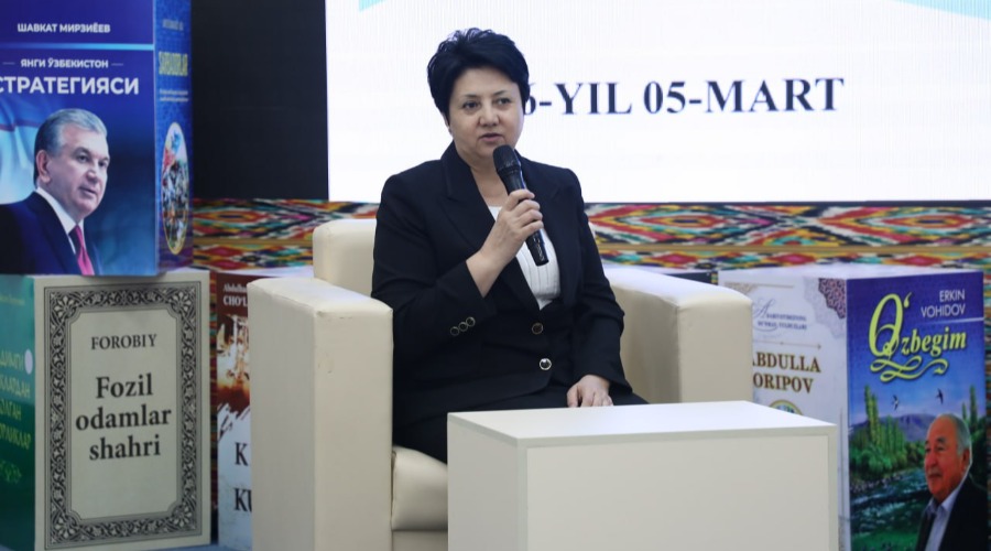 Vazir CHDPU talabalari bilan uchrashdi