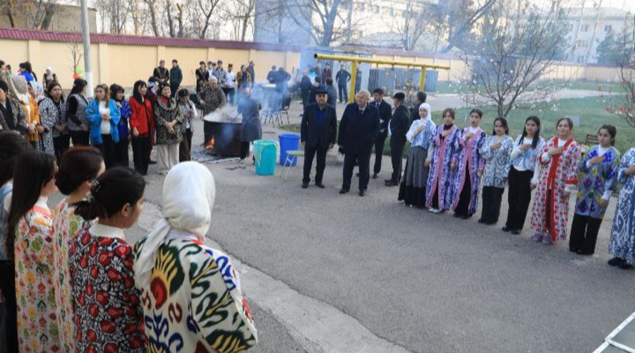 Chirchiq Davlat Pedagogika Universiteti Maktabgacha ta’lim fakulteti  1-talabalar turar joyida  Navro‘z sayli o‘tkazildi. Bayram «Har kuningiz Navroʼz boʼlsin!» shiori ostida o‘tdi.
