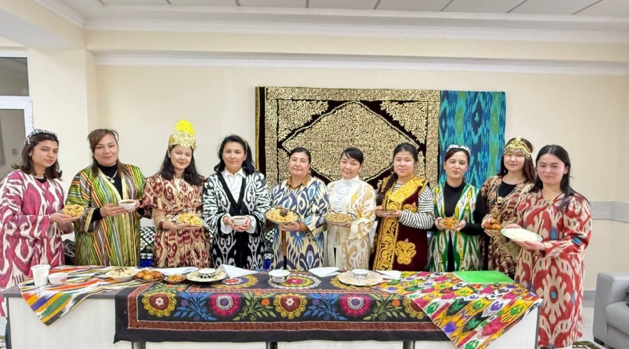 "PAZANDA QIZLAR" to'garagi a'zolari  bilan birgalikda o'zbek milliy taomlari tayyorlandi.