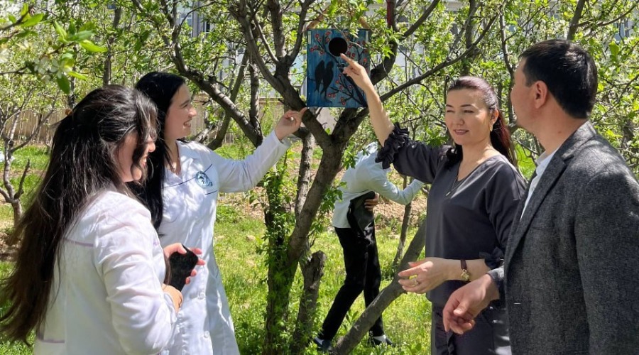 Tabiiy fanlar fakultetida Xalqaro qushlar kuni har yili 1-aprel kuni nishonlanadi.