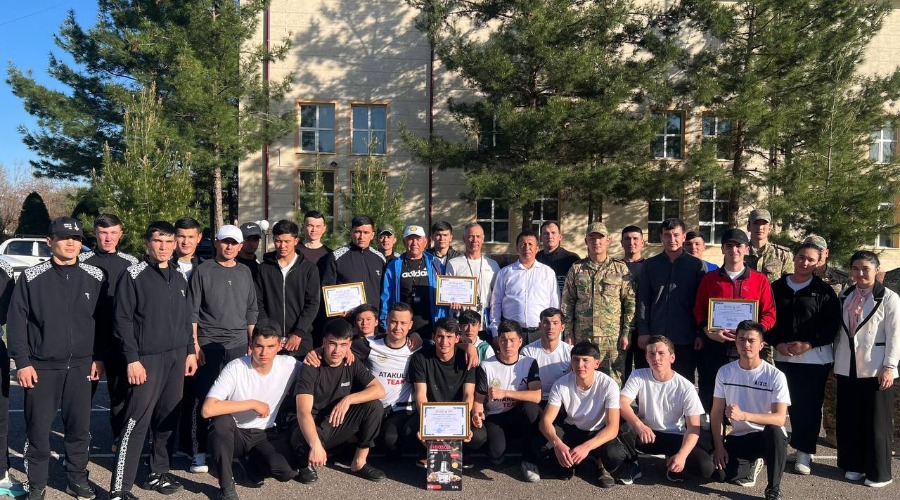 “Polvonlar bahsi” harbiy sport musobaqasi