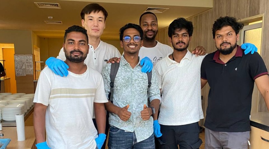 “Work & Travel” dasturi doirasida Talabalar Bolgariyaning Burgas shahrida