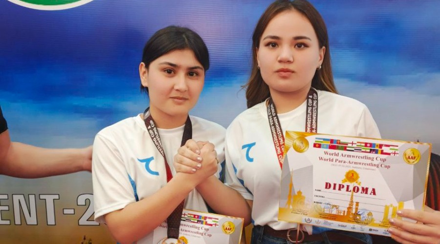 Chirchiq davalat pedagogika universiteti talabalari Toshkent shahrida sportning armrestling va para armrestling turlari bo‘yicha Bronza medali sohibalari bo`lishdi