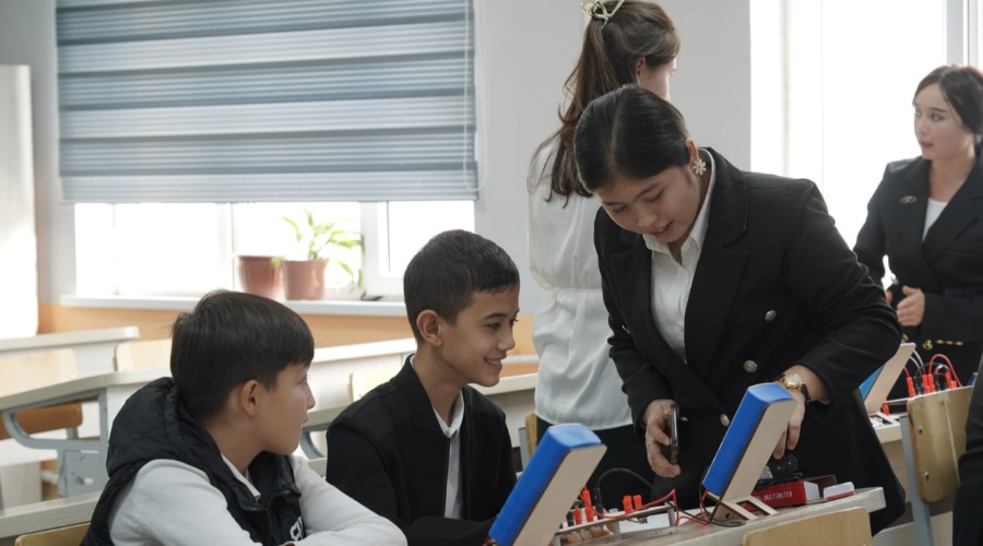 Fizika kafedrasi strategiyasi va taraqqiyot prinsiplari: Ishlab chiqarish. . . Tajriba. . . Amaliy ko‘nikmalar. . .