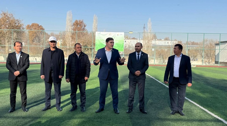 “Ekologik madaniyat bilan sog‘lom kelajak sari!” shiori ostida o‘tkazilayotgan Yoshlar Ekoforumi