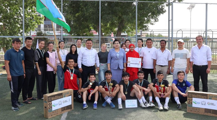 "Nurafshon arena"da sportning minifutbol va voleybol turlari bo'yicha "ITTIFOQ RAISI KUBOGI" hamda "ITTIFOQ BILLUR KUBOGI" musobaqalarining viloyat bosqichi bo‘lib o‘tdi.