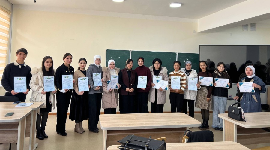 Talabalar va ularning ota-onalariga Tashakkurnomalar topshirildi