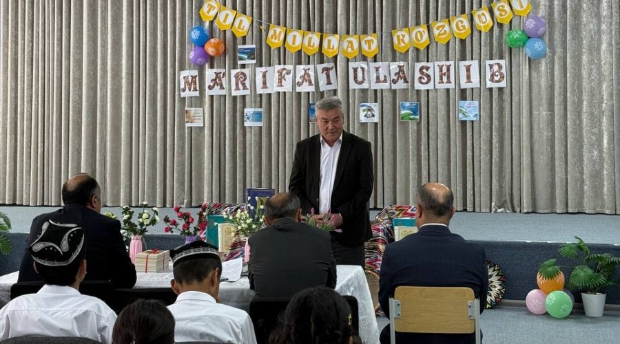 "Ma'rifat ulashib" loyihasi doirasi adiblar umumta'lim maktablariga tashrif loyihasi amalga oshirildi.