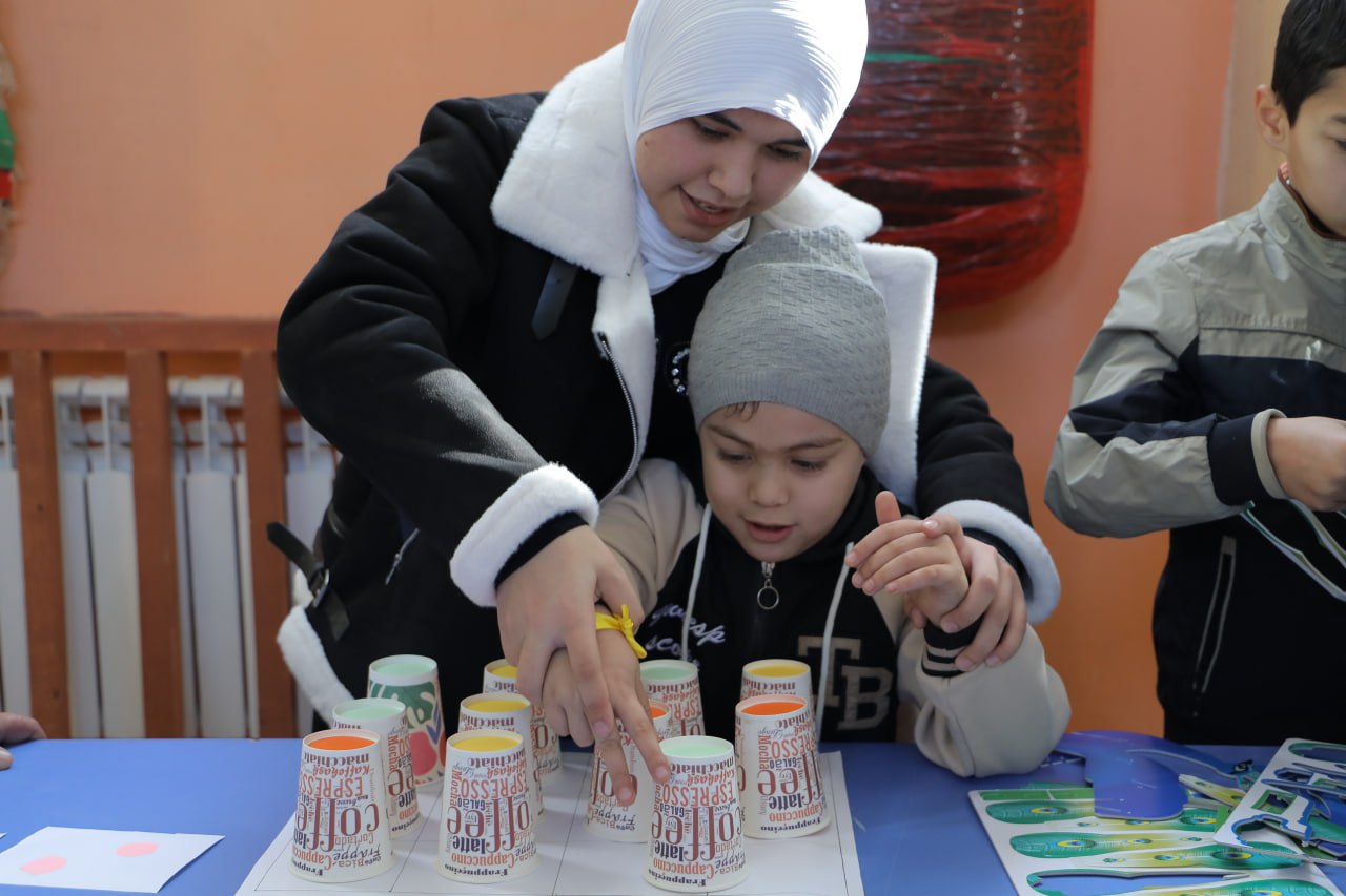 “Ochiq osmon ostidagi maktab” — mehr, metodika va innovatsiya uyg‘unligi Gallery Image