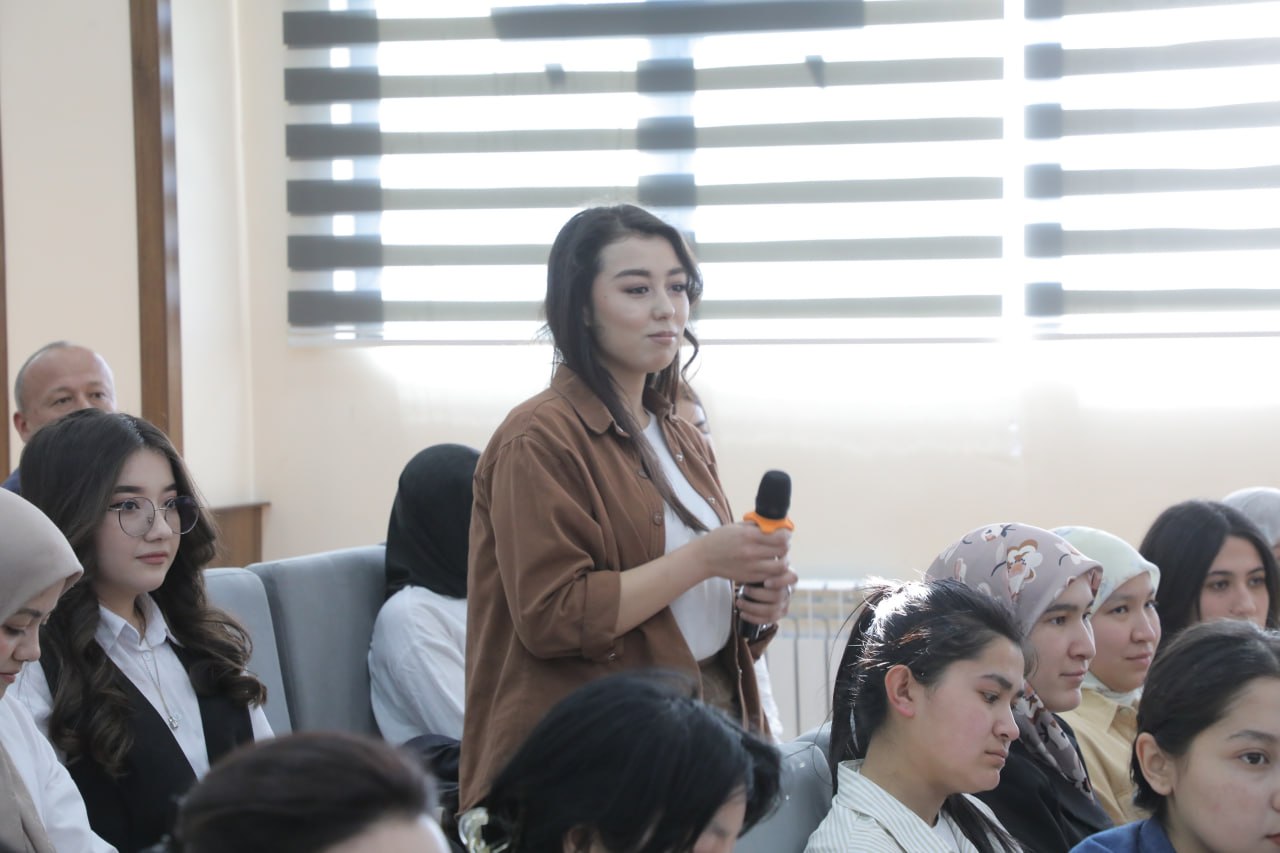 Chirchiq davlat pedagogika universitetida «Kelajakka qadam» dasturi doirasida uchrashuv bo‘lib o‘tdi Gallery Image