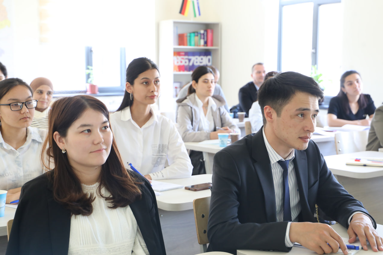 В ЧГПУ началась международная летняя школа: первый день прошёл успешно Gallery Image