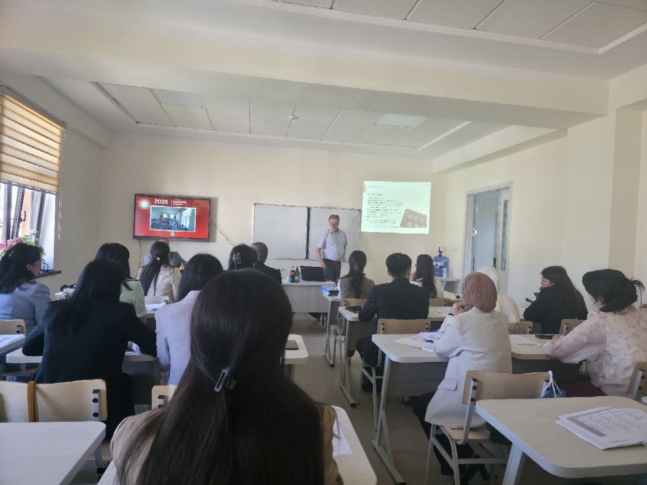 🎓 ChDPUda xalqaro yozgi maktabning birinchi kuni muvaffaqiyatli o‘tdi Gallery Image