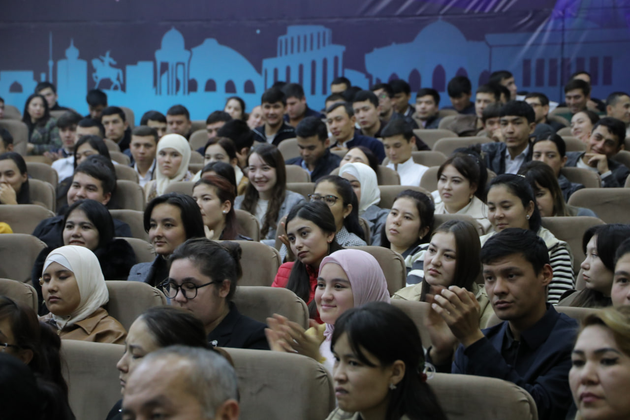 Individual ta’lim: tarixiy faktlar, tarixiy tushuncha va tasavvurlarning o‘rni Gallery Image