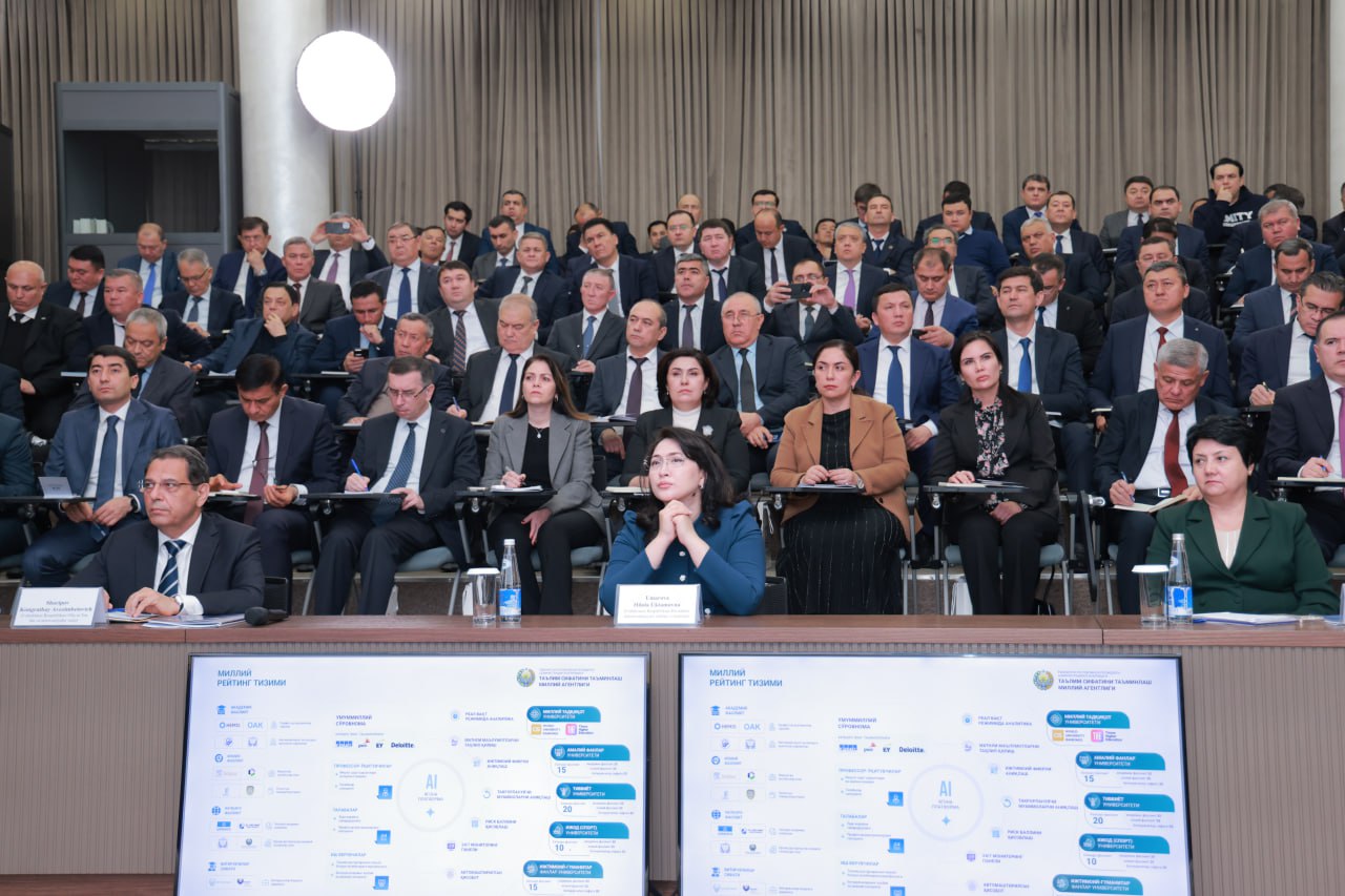 CHDPU rahbariyati “Taʼlimda sunʼiy intellekt texnologiyalarini qoʻllash va ulardan samarali foydalanish bo‘yicha rektorlar forumi”da ishtirok etdi Gallery Image