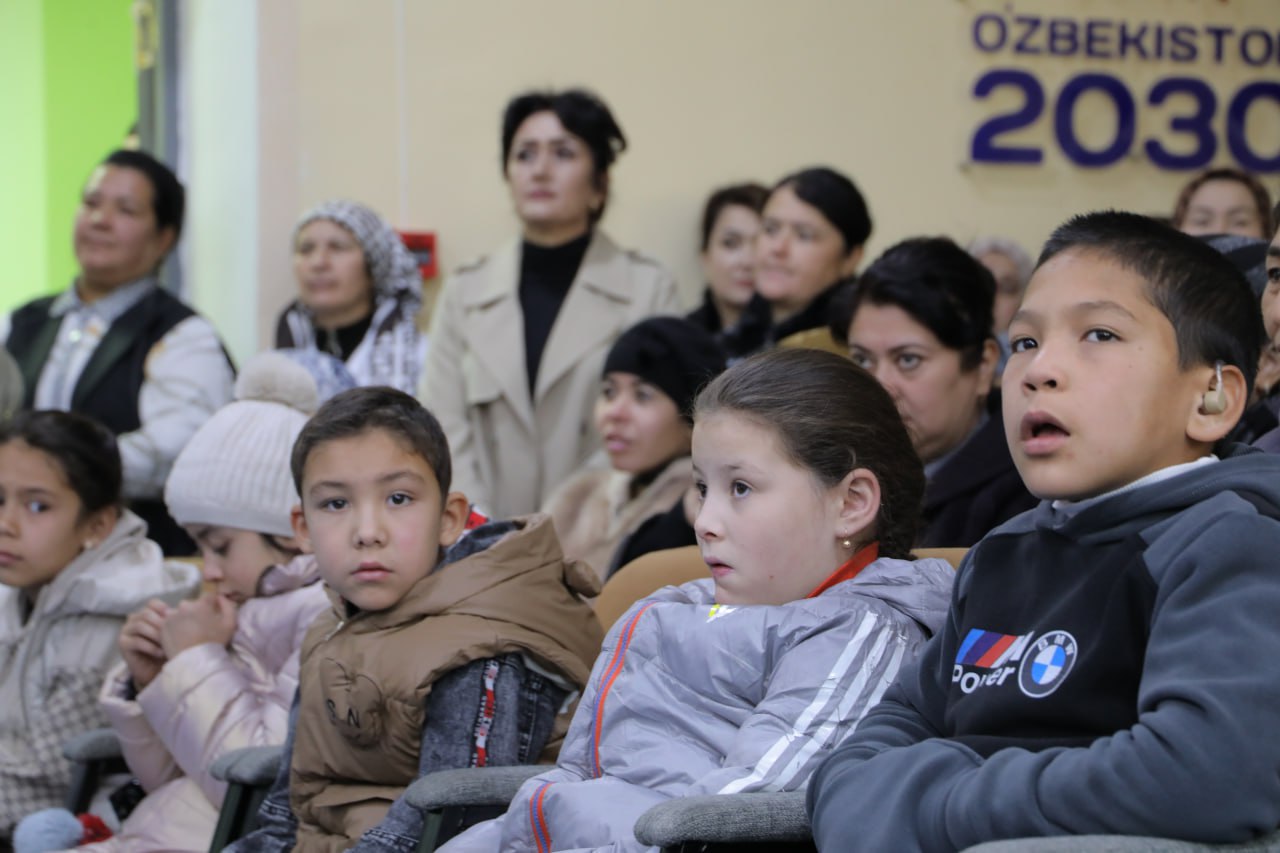 “Ochiq osmon ostidagi maktab” — mehr, metodika va innovatsiya uyg‘unligi Gallery Image