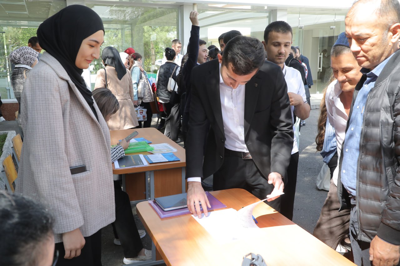 “Karyera kuni”: bitiruvchilar uchun real imkoniyatlar maydoni Gallery Image