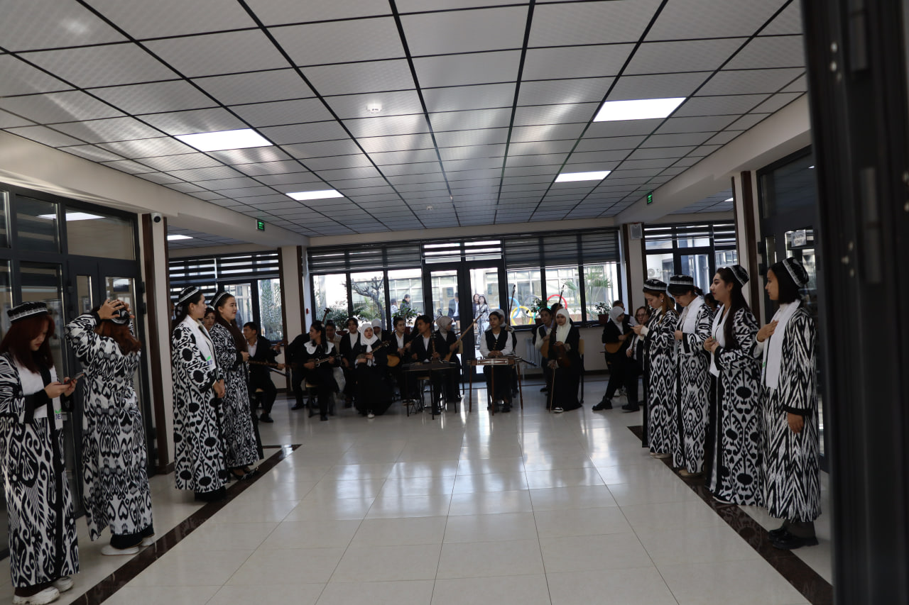 Ekologiya masalalari CHDPU yoshlari nigohida Gallery Image