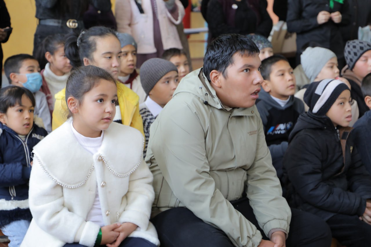 “Ochiq osmon ostidagi maktab” — mehr, metodika va innovatsiya uyg‘unligi Gallery Image