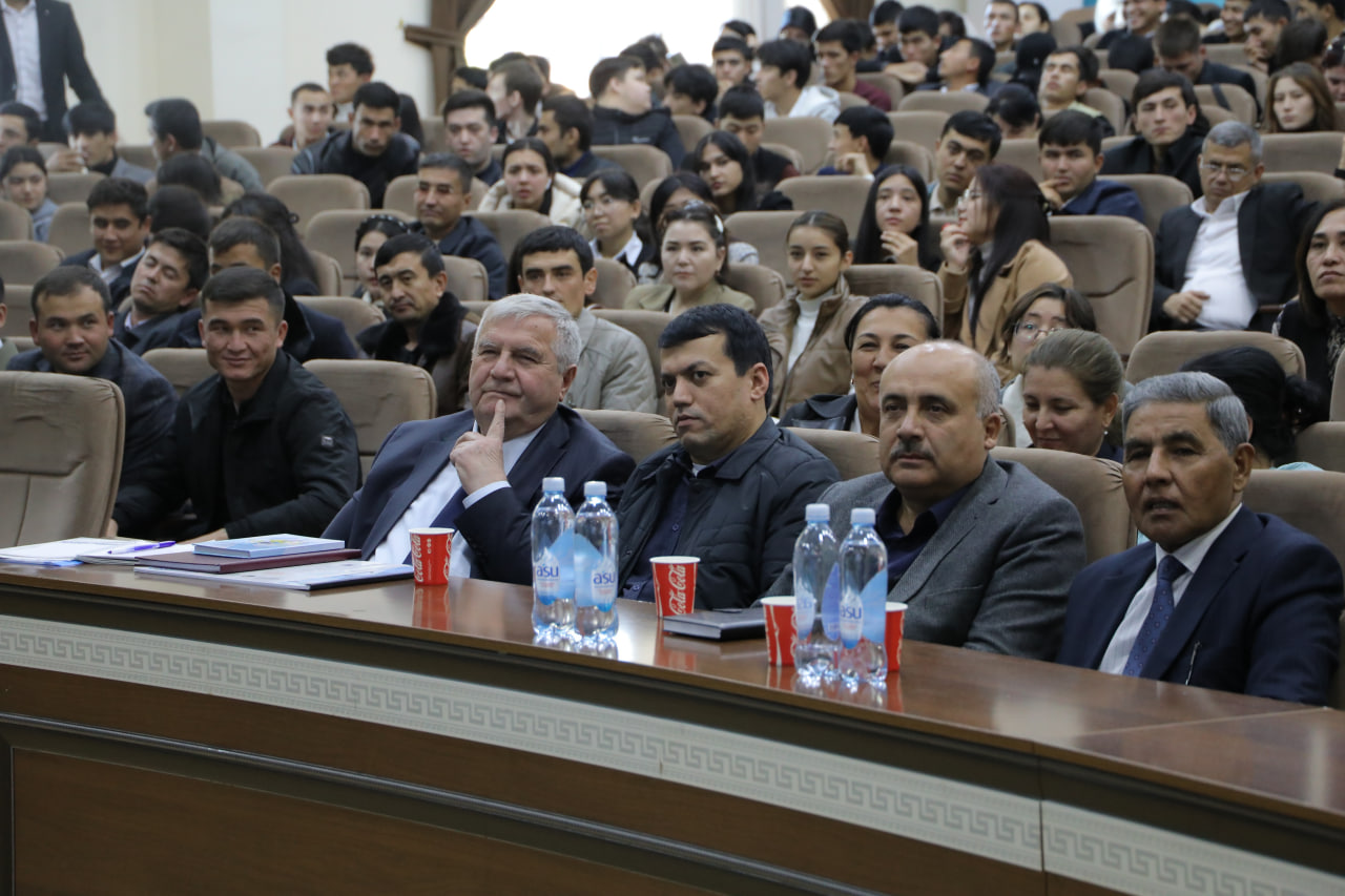 Individual ta’lim: tarixiy faktlar, tarixiy tushuncha va tasavvurlarning o‘rni Gallery Image