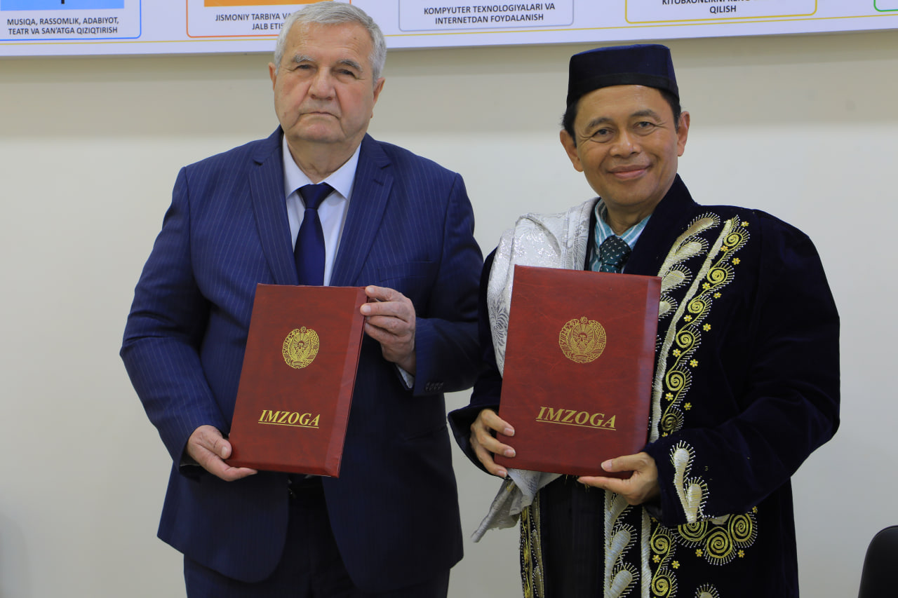 UNIKOM universiteti rektori boshchiligidagi delegatsiya bilan muzokaralar o‘tkazildi Gallery Image