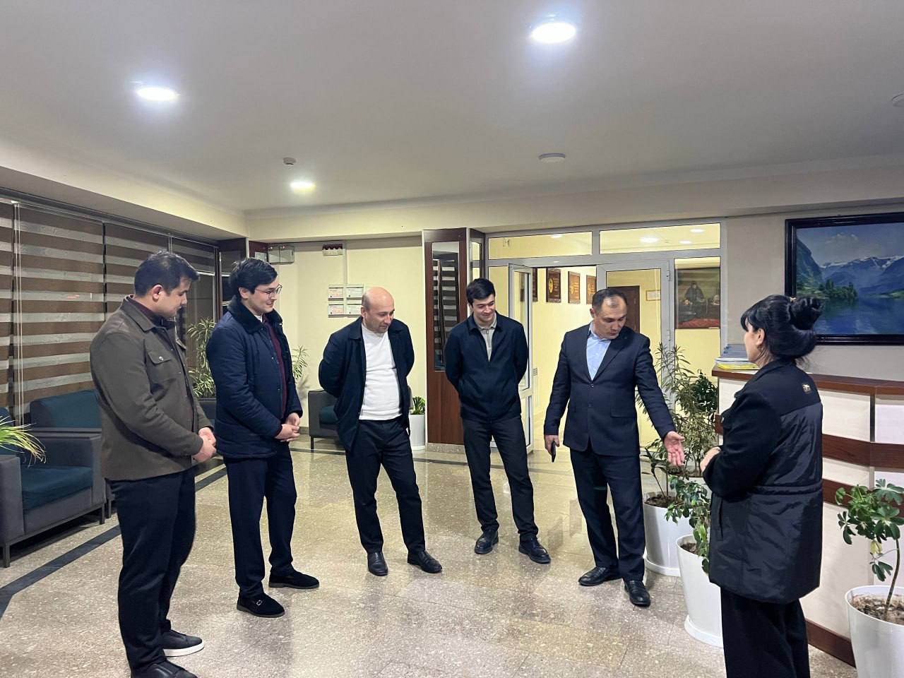 Prorektor talabalar turar joyida yashash sharoitlarini o‘rgandi. Gallery Image