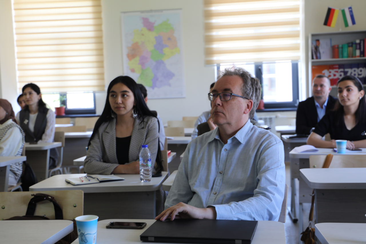 В ЧГПУ началась международная летняя школа: первый день прошёл успешно Gallery Image