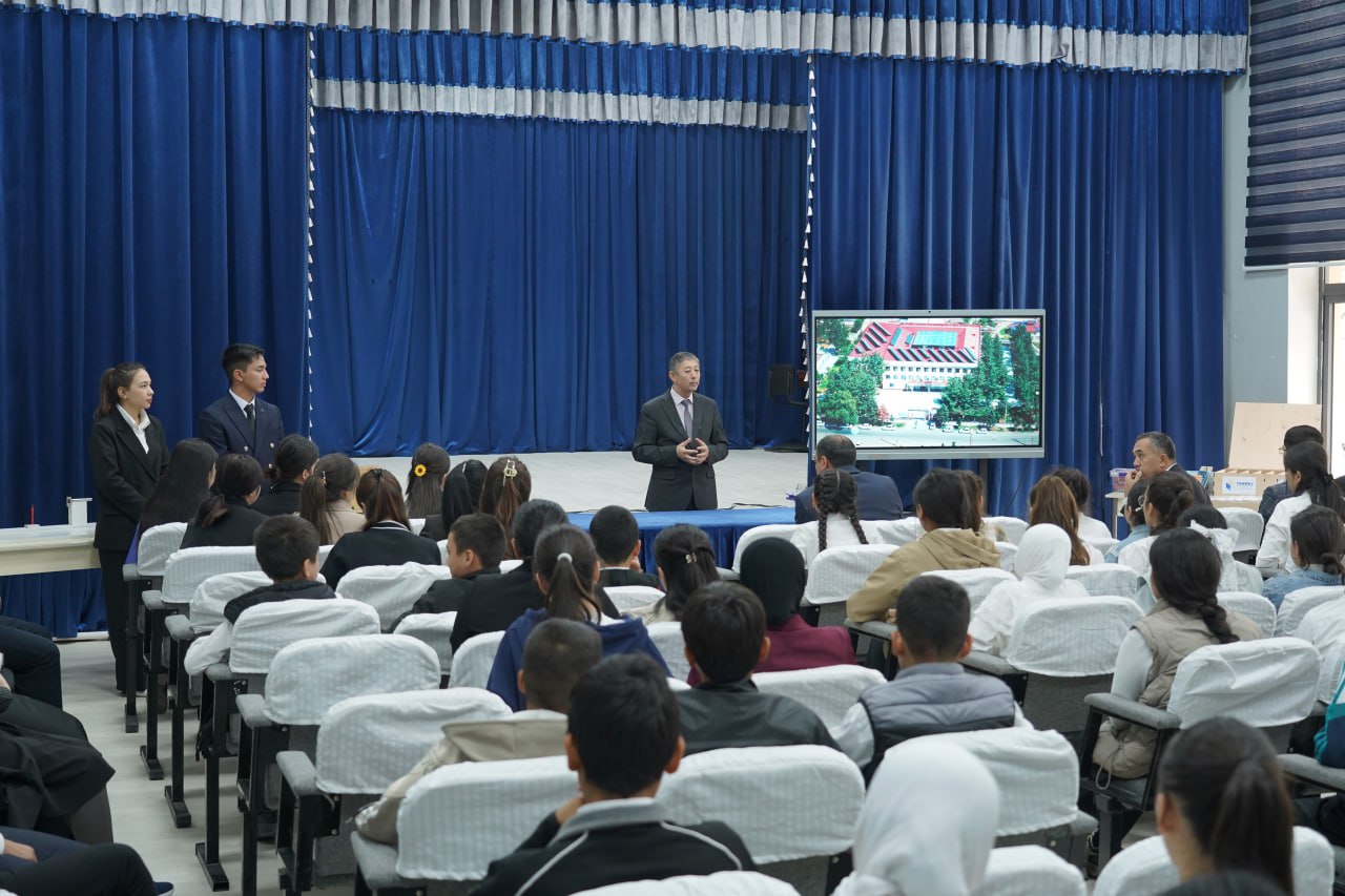 Fizika kafedrasi strategiyasi va taraqqiyot prinsiplari: Ishlab chiqarish. . . Tajriba. . . Amaliy ko‘nikmalar. . . Gallery Image