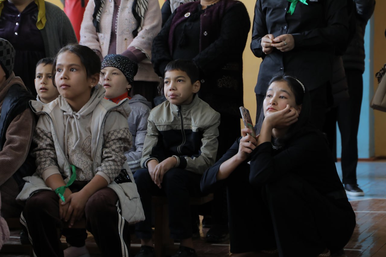 “Ochiq osmon ostidagi maktab” — mehr, metodika va innovatsiya uyg‘unligi Gallery Image