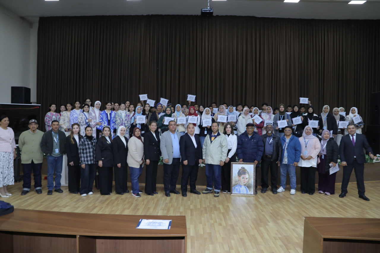 Bilim orqali do‘stlik. Malaziyalik o‘quvchilarning CHDPUga tashrifi Gallery Image