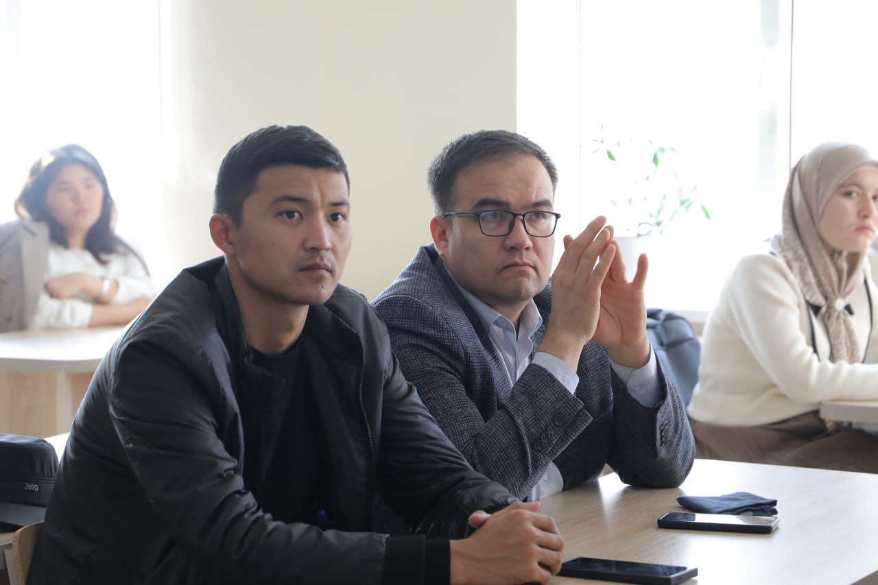 Tomsk politexnika universiteti vakili ChDPUga tashrif buyurdi Gallery Image