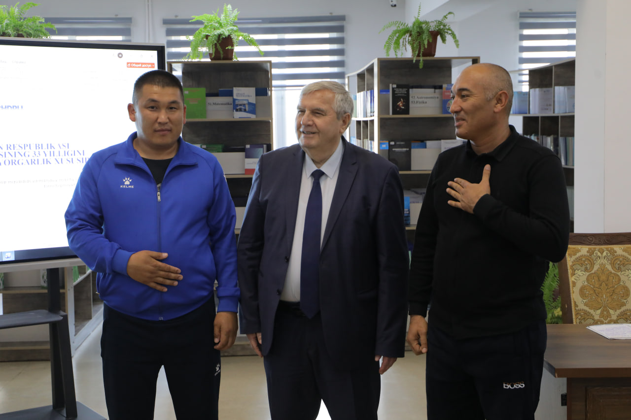 Rektor yuksak natijalari bilan g‘urur bag‘ishlagan sportchi talaba-qizlarni olqishladi Gallery Image