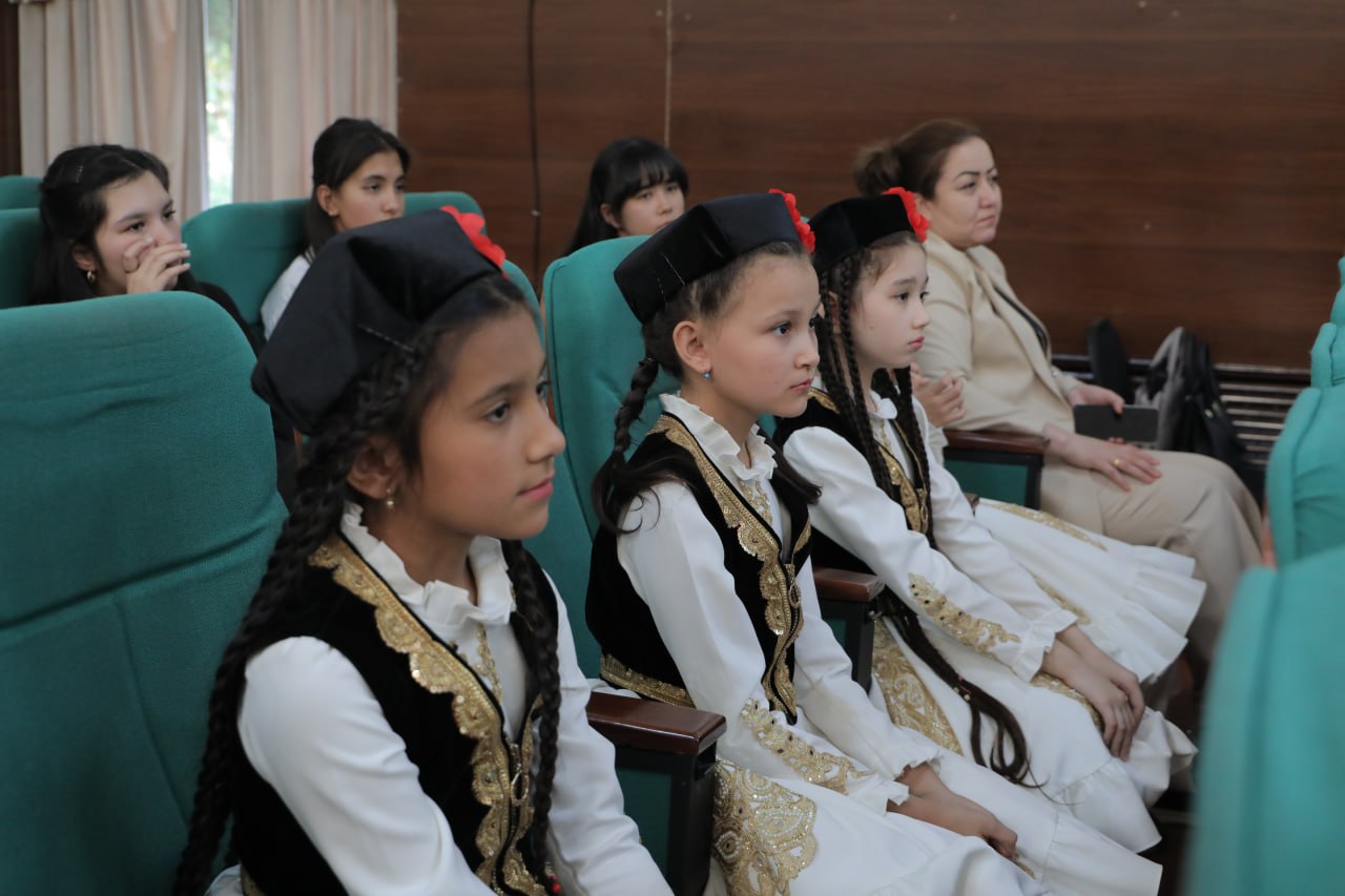 «Ma’rifat ulashib» loyihasi doirasida Gallery Image