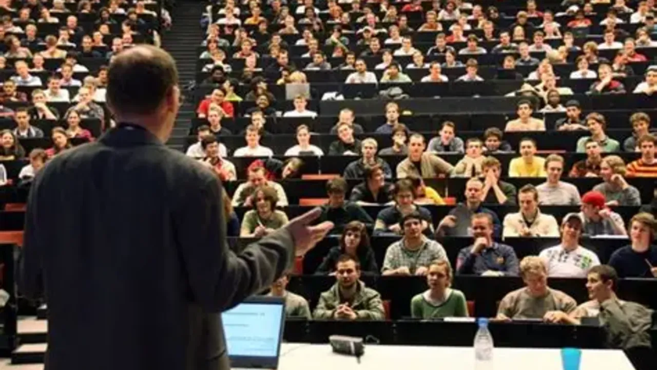 Тарих таълимида келажак ўқитувчисининг касбий компетенциялари